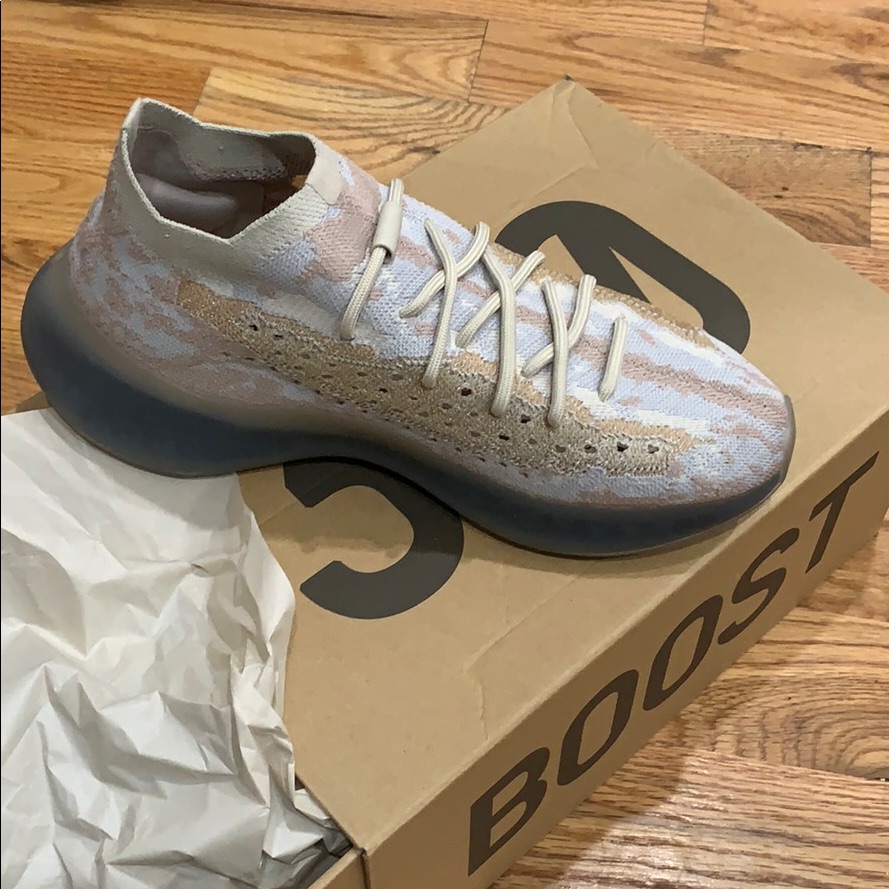 Yezzy Sneakers